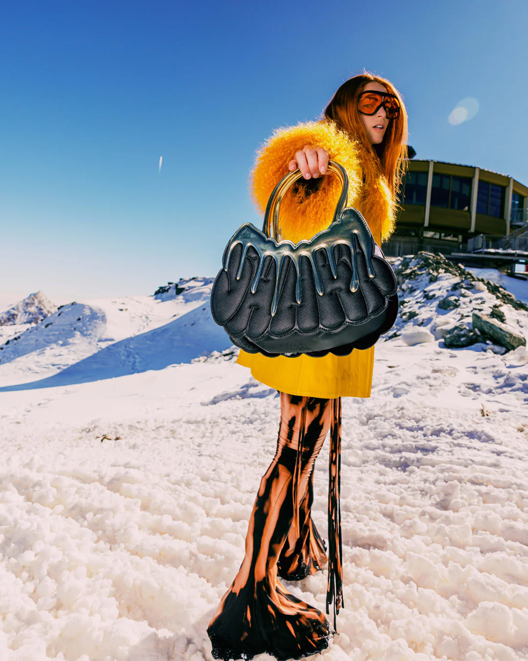 GOLDHEART SHARK DRIP HANDBAG